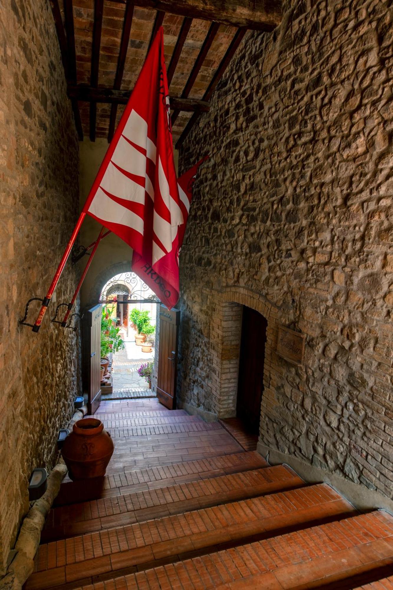 مبيت وإفطار مونتالشينو Il Palazzo Del Cardinale المظهر الخارجي الصورة